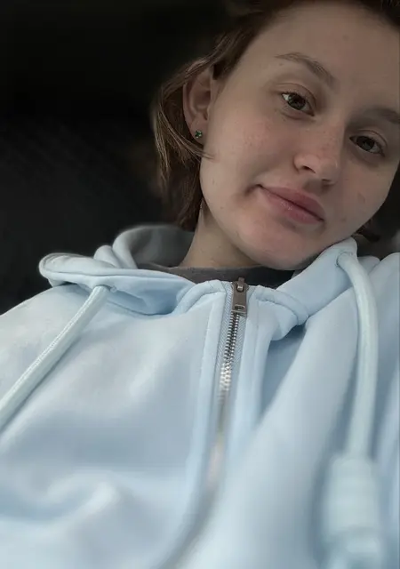 Я Адель, 20, из Магадана, ищу знакомство для дружбы