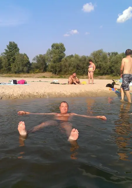 Я Андрей, 45, из Броваров, ищу знакомства без обязательств