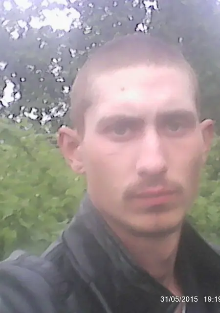 Mihail из Шахт, мне 33, познакомлюсь для общения