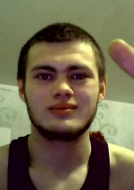 Я Илья, 29, из Южноуральска, ищу знакомства на одну ночь