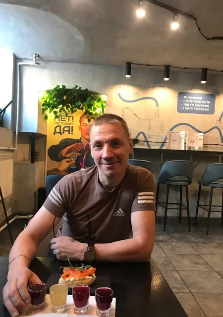 Я Сергей, 47, из Петрозаводска, ищу знакомства на одну ночь