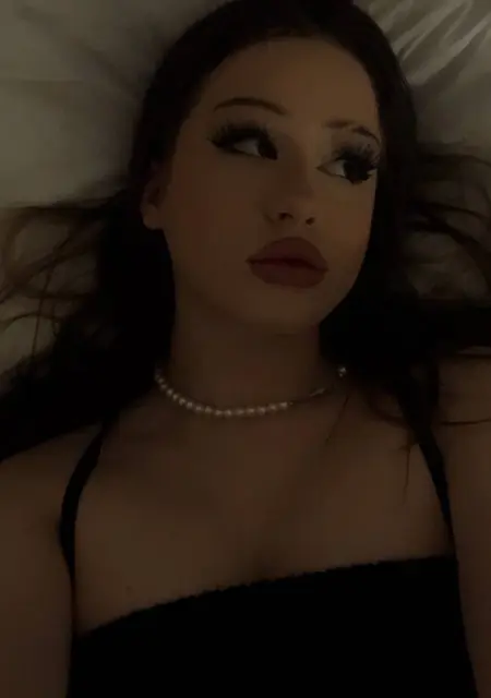 Я Эвелина, 22, знакомлюсь для вирта в Ставрополе