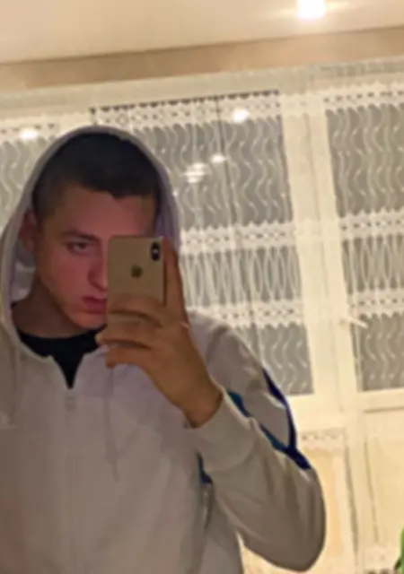 Я Степан, 19, знакомлюсь на одну ночь в Домодедове