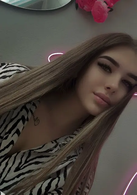 Алина из Люберец, мне 19, познакомлюсь для приятного времяпровождения