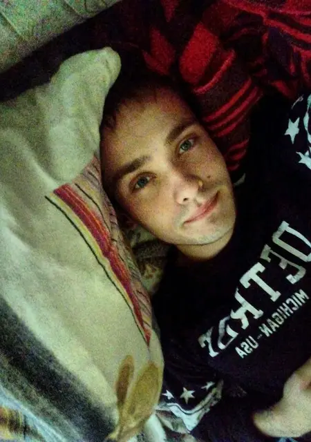 Дима из Артема, мне 29, познакомлюсь на одну ночь