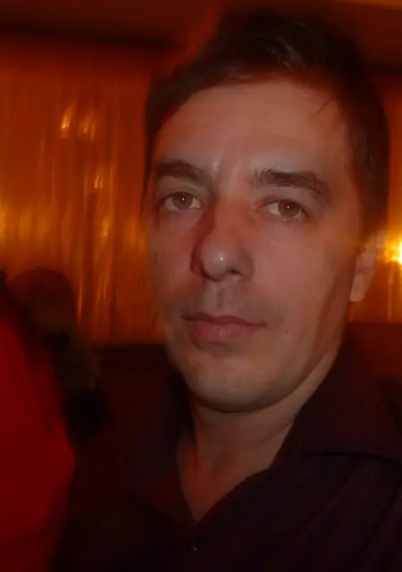 Максим из Анапы, мне 44, познакомлюсь на одну ночь