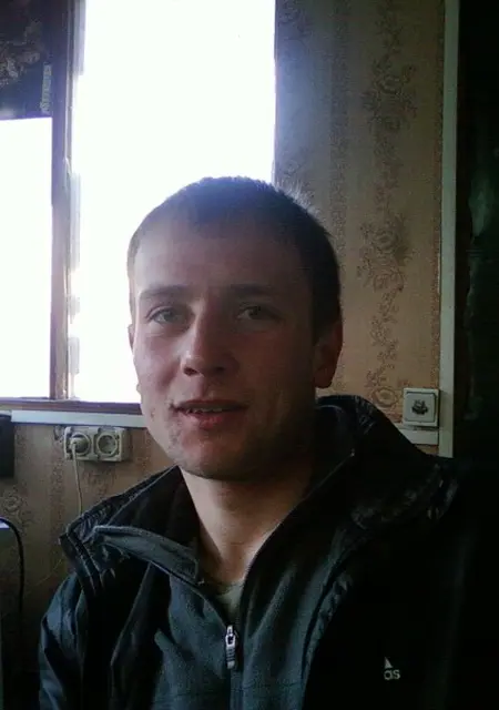 Илья из Тольятти, ищу на сайте знакомства без обязательств