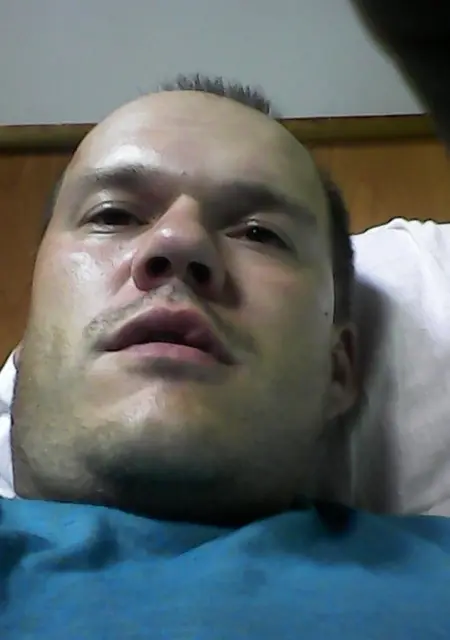 Я Евгений, 43, из Котласа, ищу знакомства без обязательств