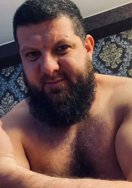 Рома из Иркутска, мне 39, познакомлюсь для общения