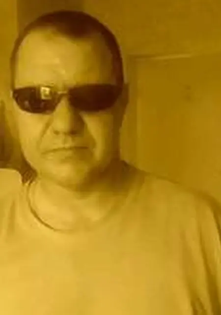 Serqei из Кургана, мне 44, познакомлюсь для приятного времяпровождения