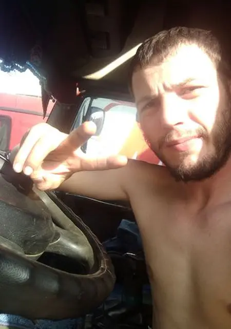 Я Алексей, 40, из Ухты, ищу знакомства без обязательств