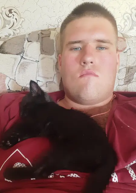 Я Кирилл, 23, из Липецка, ищу знакомство для постоянных отношений
