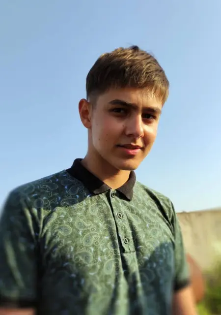 Амир из Воронежа, мне 25, познакомлюсь на одну ночь