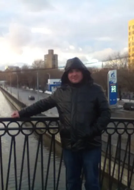 Я Сергей, 42, из Тольятти, ищу знакомство для постоянных отношений