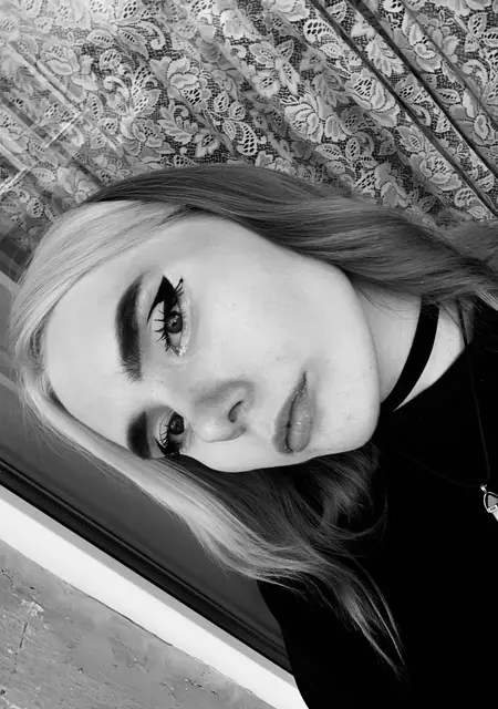 Алина из Петрозаводска, ищу на сайте вирта