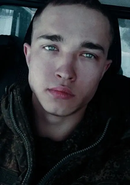 Я Qwer, 28, знакомлюсь для дружбы в Рязани