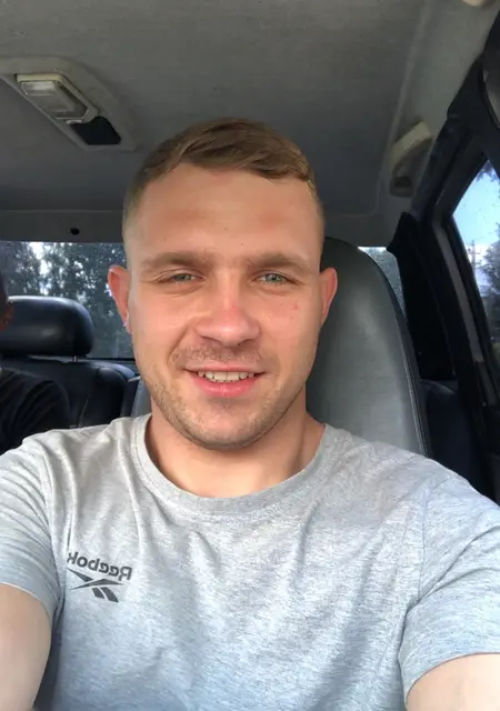 Я Вячеслав, 28, из Семенова, ищу знакомства без обязательств