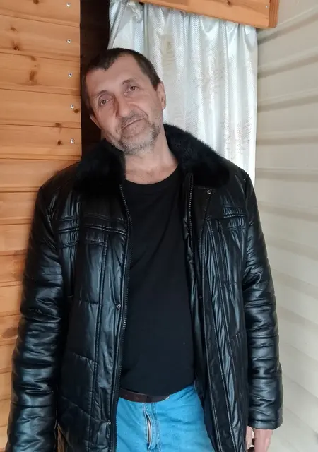 Александр из Омска, ищу на сайте знакомства на одну ночь