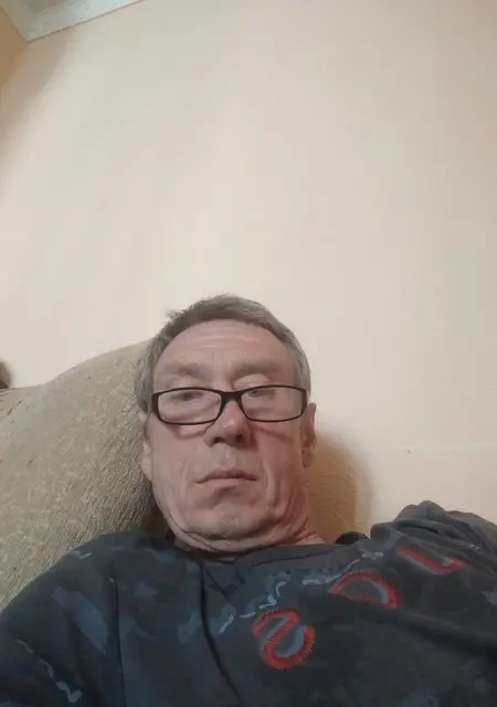 Макс из Тюмени, мне 48, познакомлюсь на одну ночь
