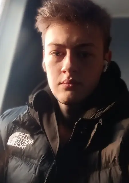 Сергей из Мурманска, ищу на сайте знакомства без обязательств