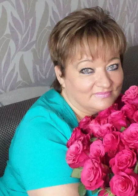 Елена из Сочи, ищу на сайте общение