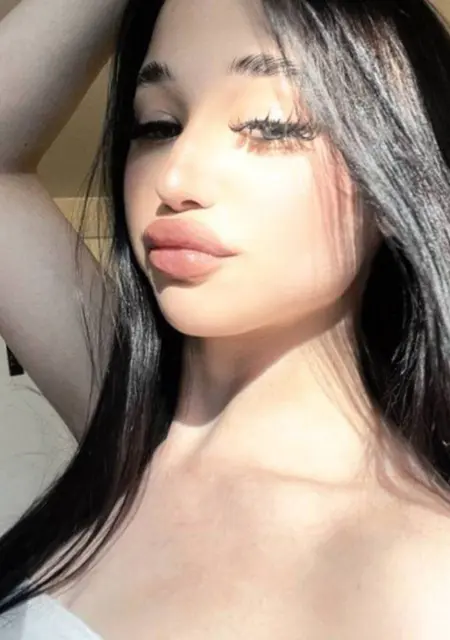 Аня из Нижнего Новгорода, мне 19, познакомлюсь для общения