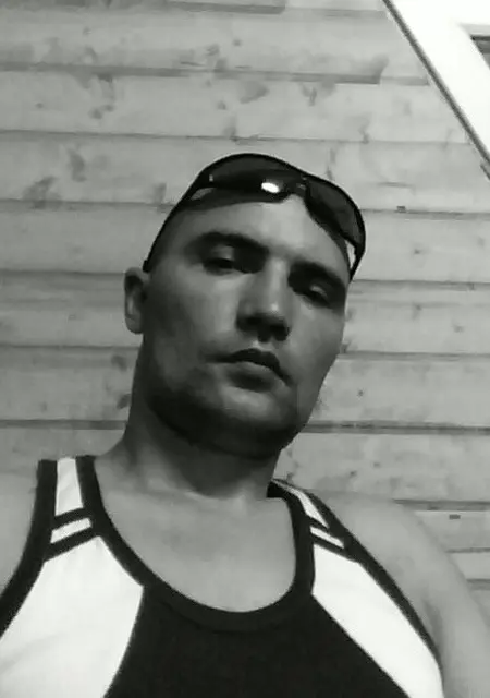 Юрий из Кирова, ищу на сайте знакомства на одну ночь