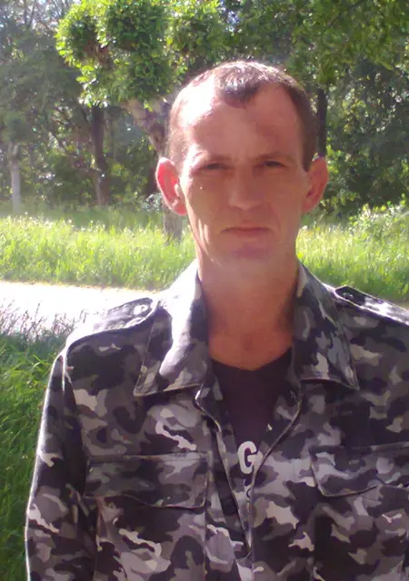 Я Диман, 49, знакомлюсь без обязательств в Березниках