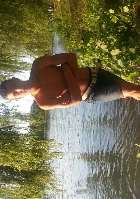 Denis из Ессентуков, ищу на сайте знакомства на одну ночь