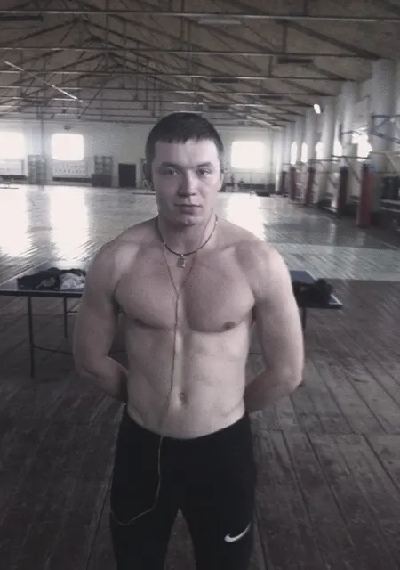 Dima из Чернигова, ищу на сайте приятное времяпровождение