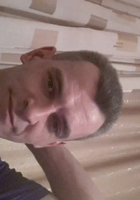 Димон из Ижевска, мне 50, познакомлюсь для приятного времяпровождения