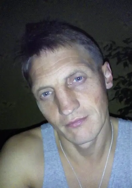 Sergei из Заволжска, мне 48, познакомлюсь на одну ночь