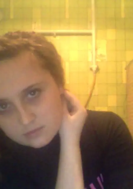 Вика из Липецка, ищу на сайте приятное времяпровождение