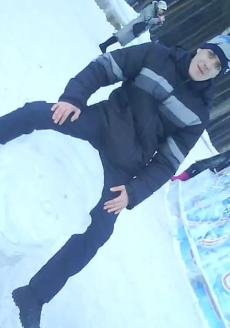 Я Серега, 38, знакомлюсь для приятного времяпровождения в Первоуральске