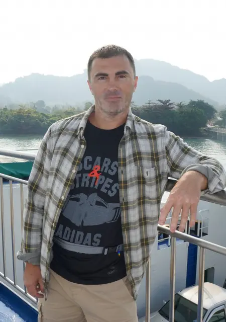 Дмитрий из Райчихинска, мне 49, познакомлюсь на одну ночь