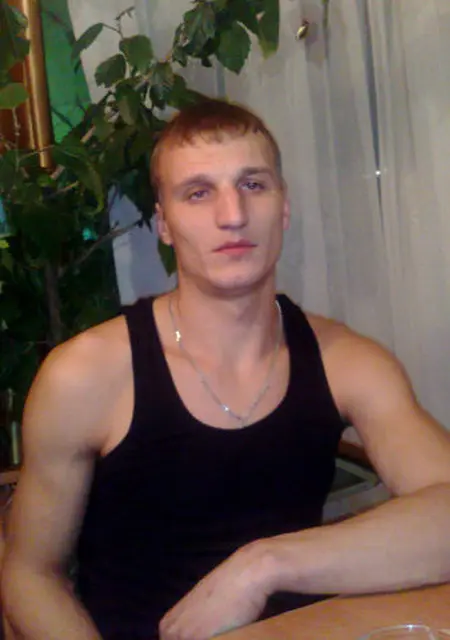 Я Денис, 38, из Ногинска, ищу знакомства на одну ночь