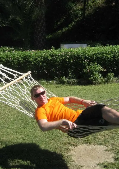 Михаил из Кирова, мне 45, познакомлюсь на одну ночь