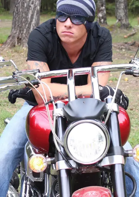 Александр из Казани, мне 40, познакомлюсь без обязательств