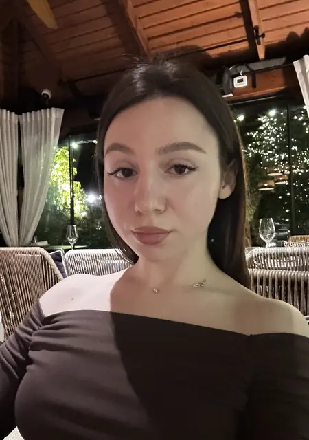 Я Настя, 20, знакомлюсь для общения в Екатеринбурге