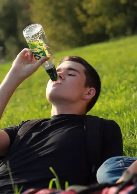 Я Кирилл, 21, из Одинцова, ищу знакомства на одну ночь