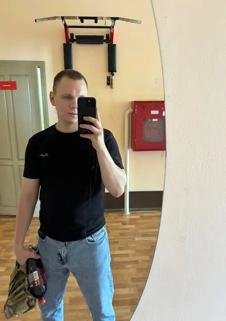 Михаил из Чебаркуля, мне 22, познакомлюсь для вирта