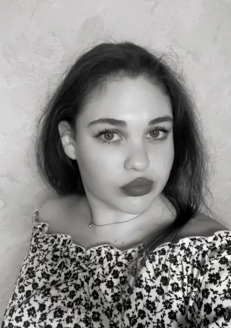 Я Ника, 18, знакомлюсь для вирта в Перми