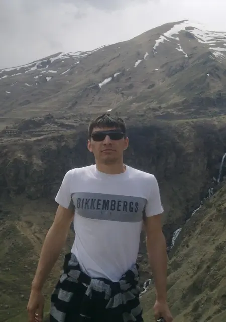 Андрей из Ессентуков, ищу на сайте знакомства на одну ночь