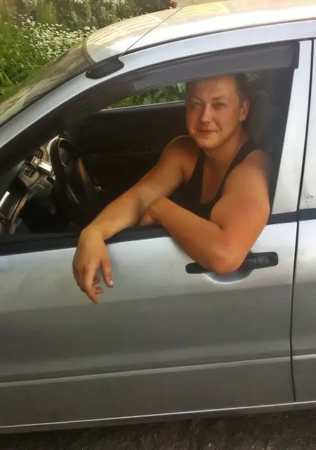 Сергей из Новомосковска, мне 36, познакомлюсь для приятного времяпровождения