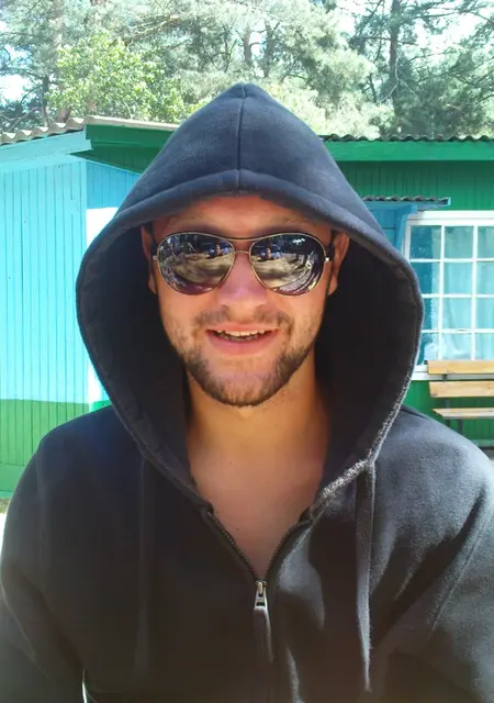 Вася из Нововолынска, ищу на сайте общение