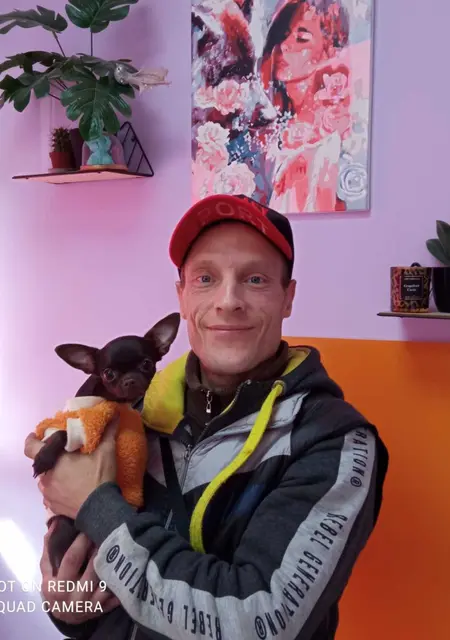 Антон из Назарова, ищу на сайте знакомства на одну ночь