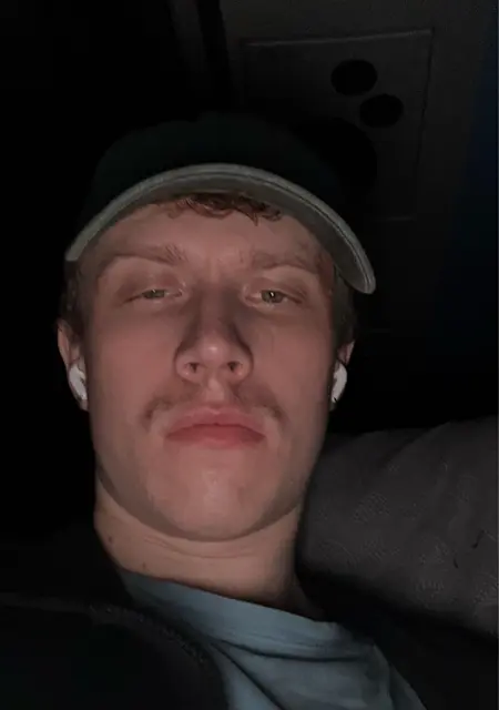 Андрей из Первоуральска, ищу на сайте знакомства на одну ночь