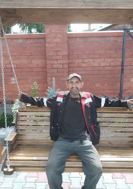 Александр из Уссурийска, ищу на сайте знакомства без обязательств