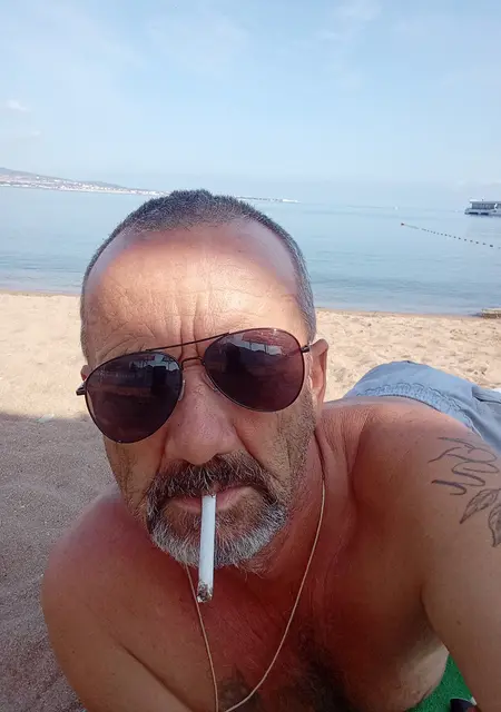 Геннадий из Москвы, ищу на сайте знакомства без обязательств