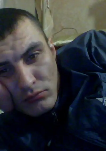 Я Максим, 39, знакомлюсь без обязательств в Магадане